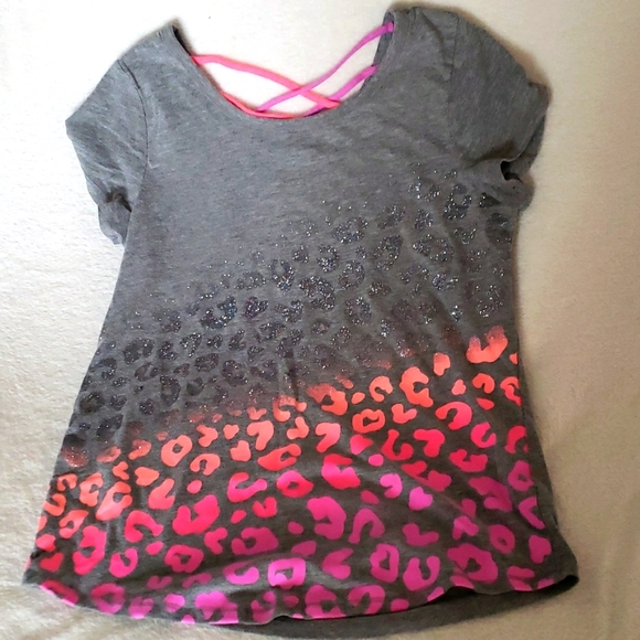 Child's shirt - Picture 1 of 3